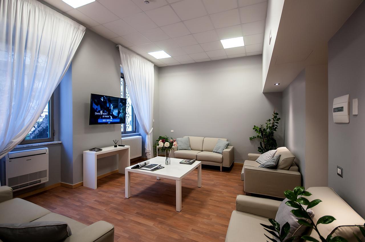 Albina Hotel Nápoles